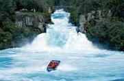 huka falls.jpg